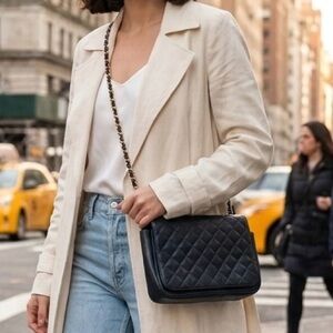 VTG Saks Fifth Avenue Quilted Leather Crossbody Bag Gold Chain Black Italy